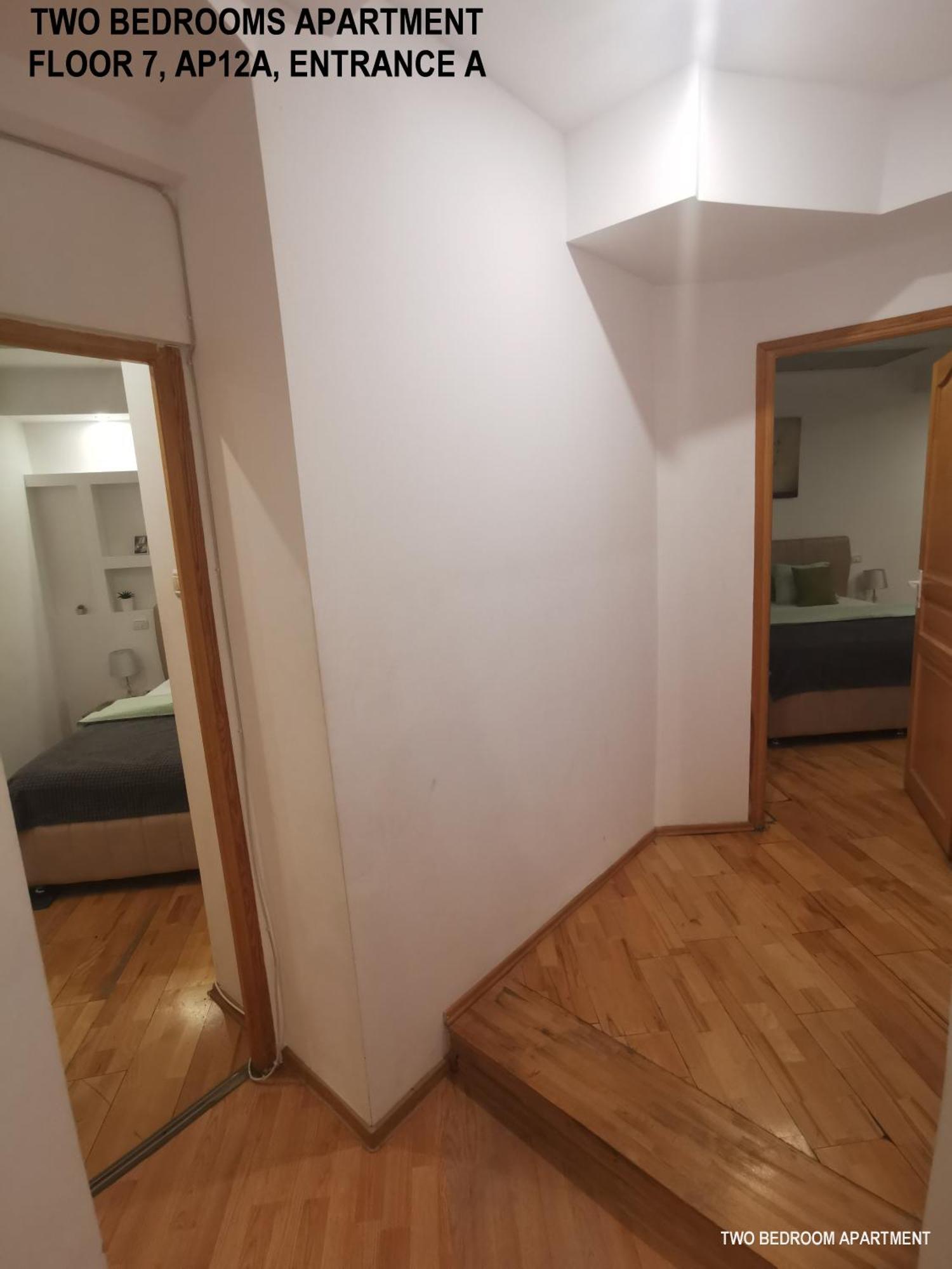 Apartament Black And White